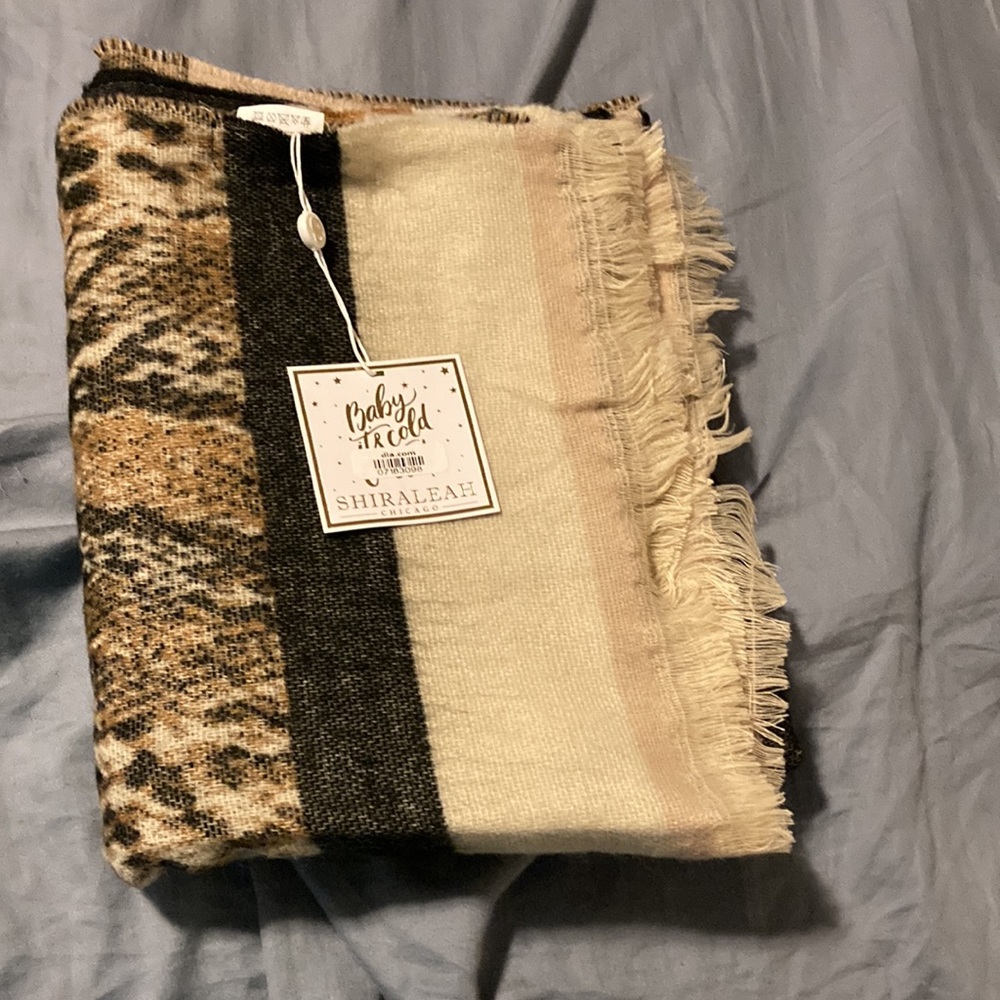 Scarf - Picture 5 of 6